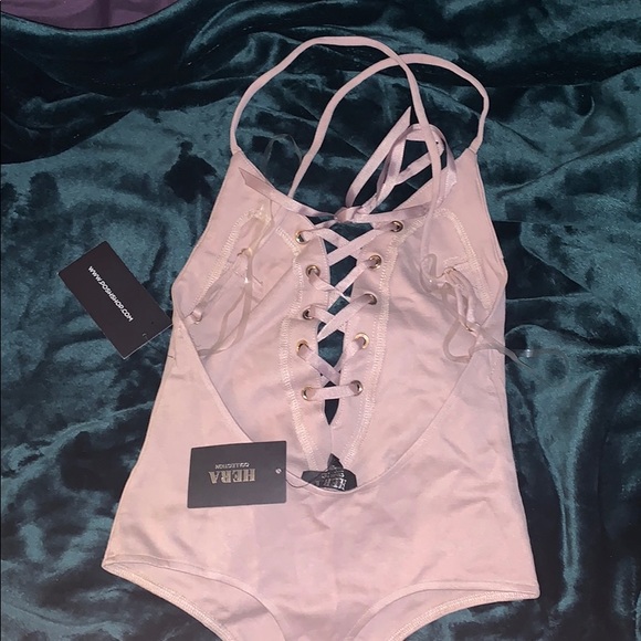 Lace up bodysuit - Picture 4 of 5